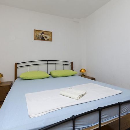 Gornja Brela Apartment Boris מראה חיצוני תמונה