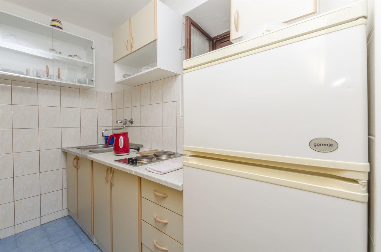 Gornja Brela Apartment Boris מראה חיצוני תמונה