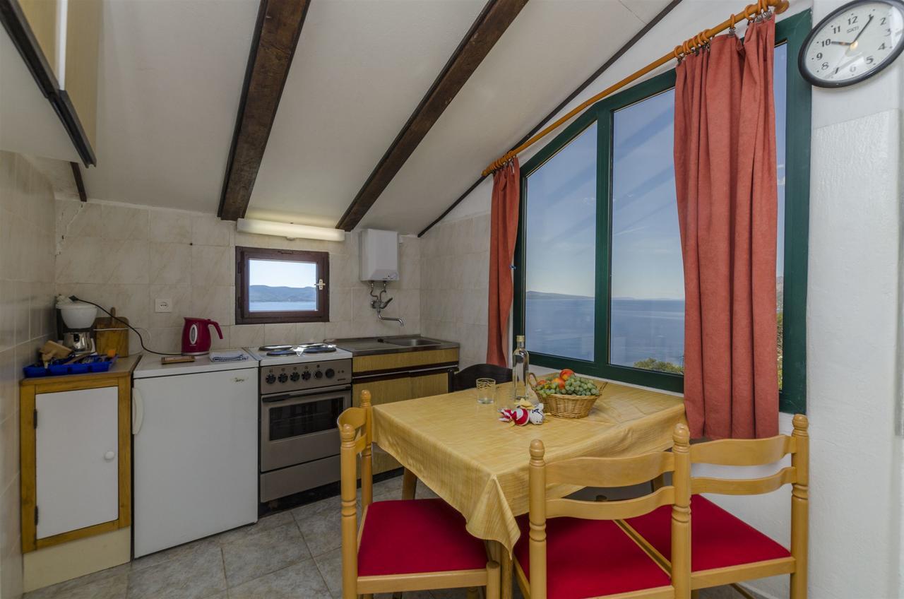 Gornja Brela Apartment Boris מראה חיצוני תמונה