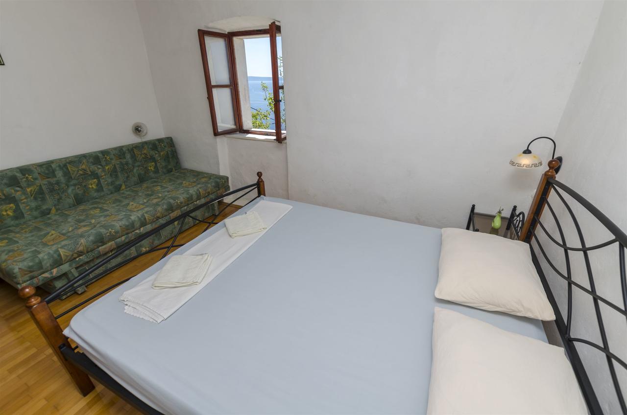Gornja Brela Apartment Boris מראה חיצוני תמונה
