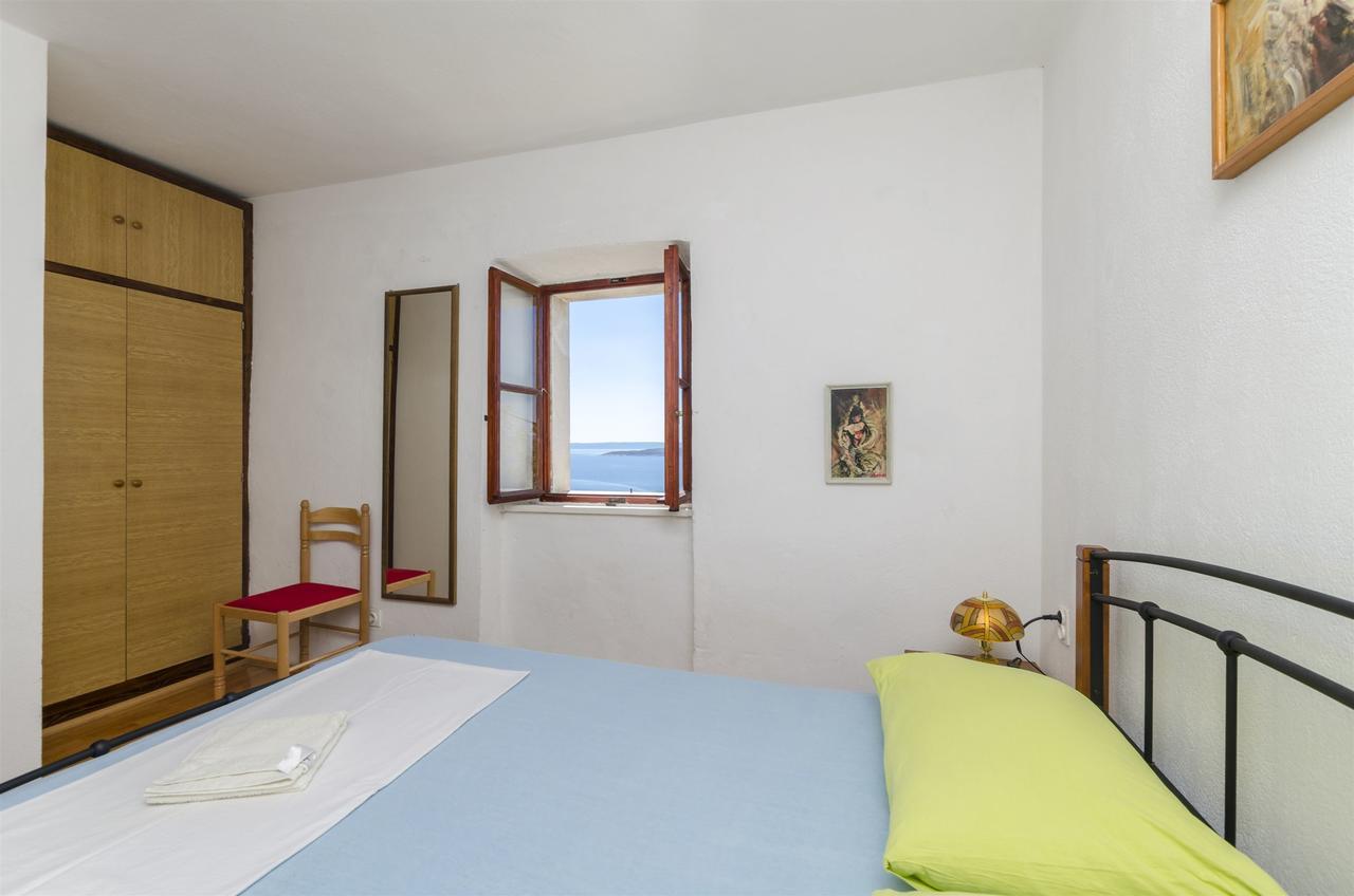 Gornja Brela Apartment Boris מראה חיצוני תמונה